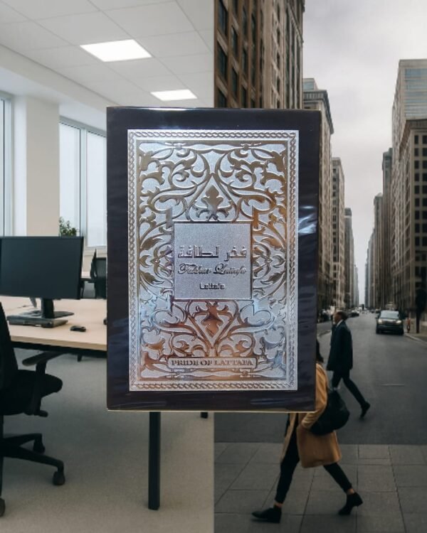 LATTAFA FAKHAR BLACK Lattafa - Fakhar Black EDP